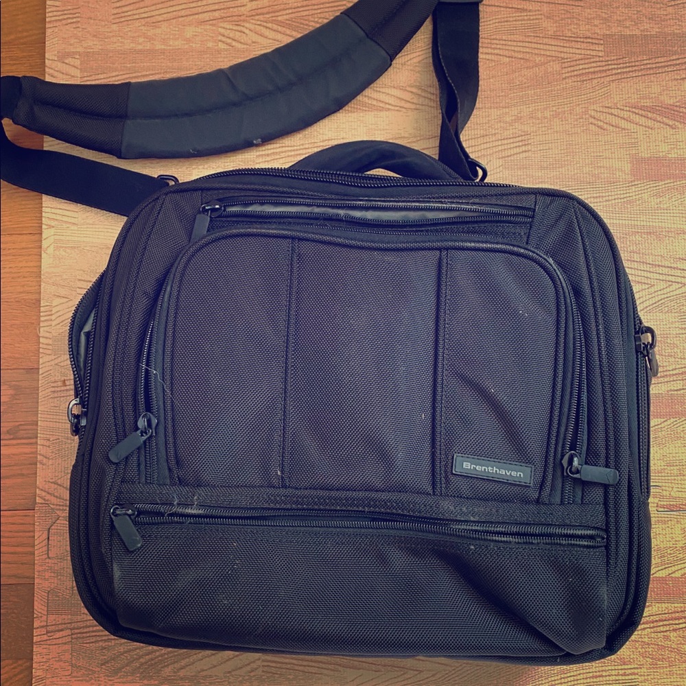 Black Brenthaven Sturdy Briefcase